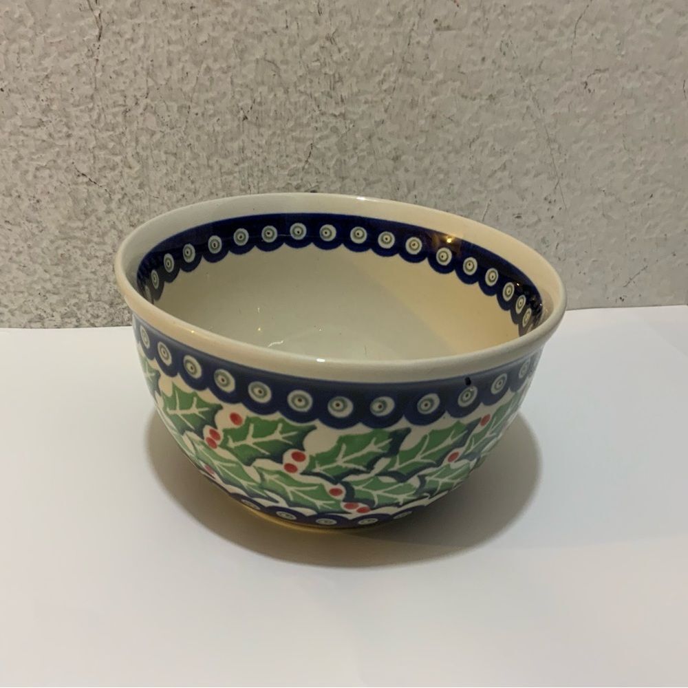 Boleslawiec Polish Pottery Christmas Holly Pinecones Serving Bowl Dish
